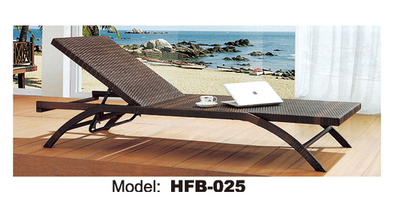 TG-HFB025 Brown Wicker Sun Loungers Outdoor Furniture Loungers Set for Beach